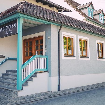 Hotel-Pension Seitz Wolframs-Eschenbach Bagian luar foto